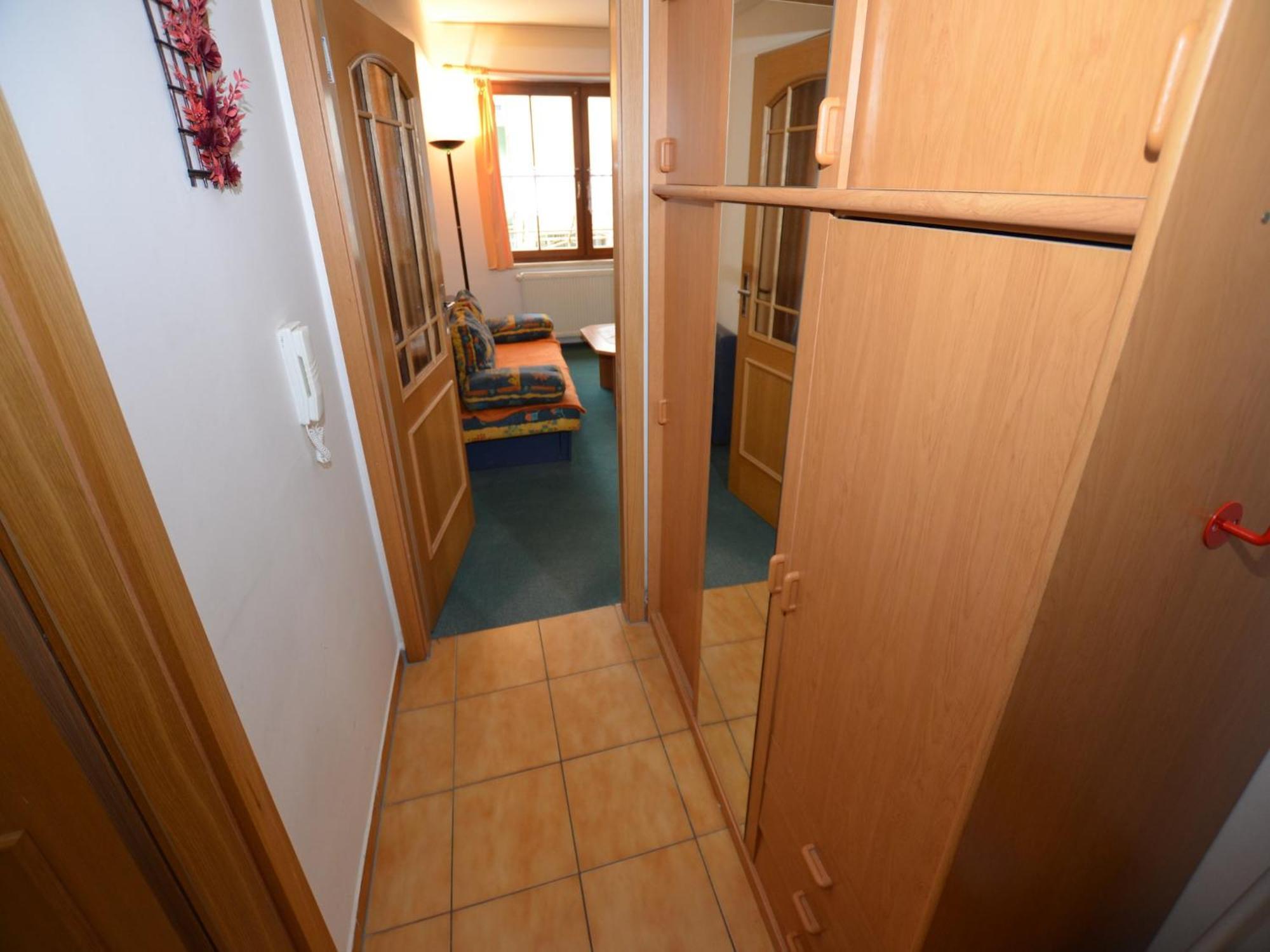 Snug Apartment In Jachymov Near Ski Area Exterior foto